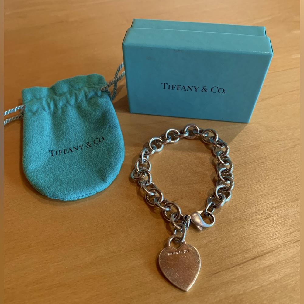 Tiffany & Co. Heart Tag Bracelet in 925 Sterling Silver
